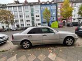 Mercedes-Benz Mercedes W202 C 220 cdi Classic selection - Mercedes-Benz C 220 aus 2000: Cdi