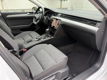 Volkswagen Passat Variant - 8