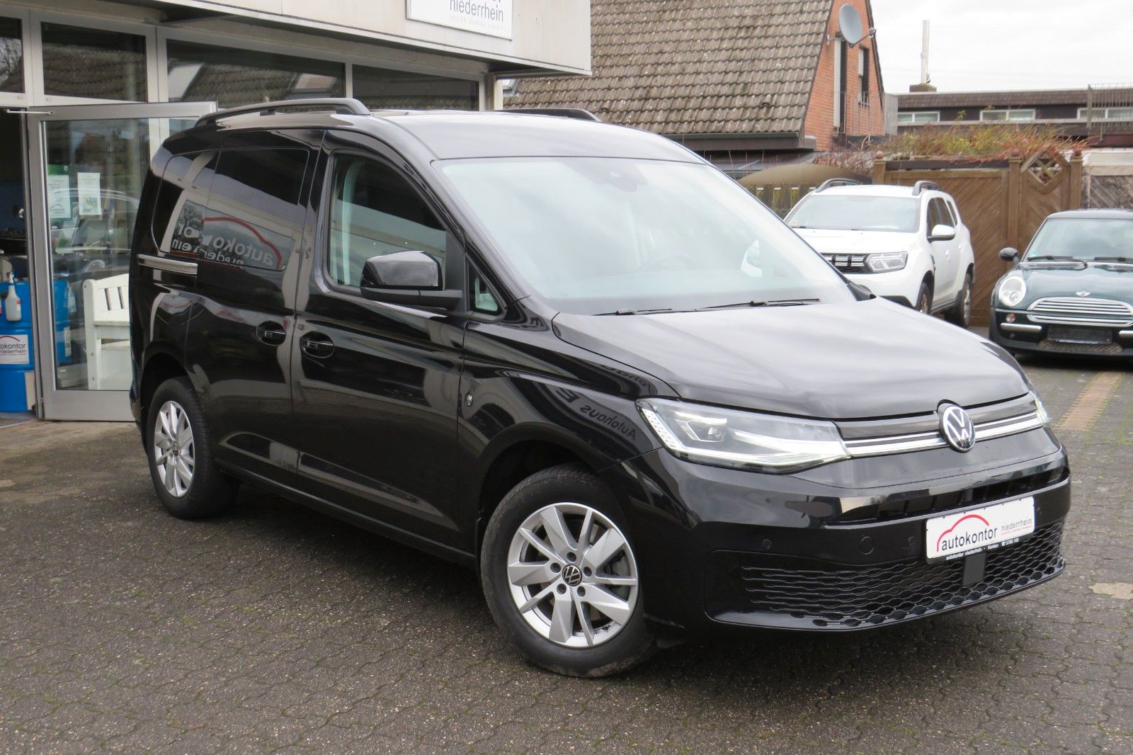 Fahrzeugabbildung Volkswagen Caddy Life DSG NAVI PDC SITZHEI. 1.H NEUES MODEL