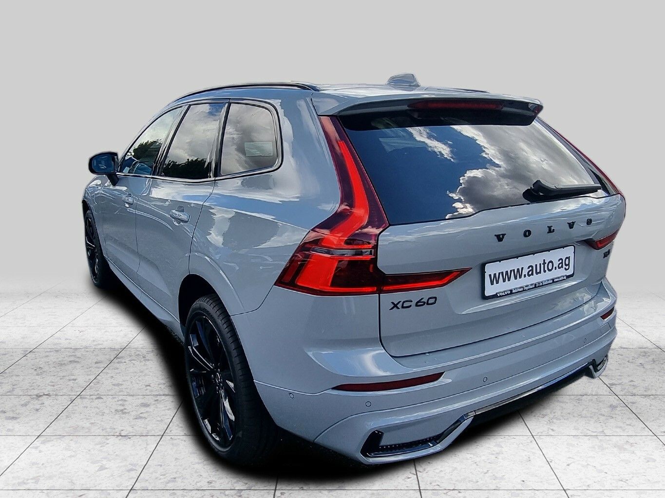 Volvo XC60 T6 Plus Black Edition imagem 3