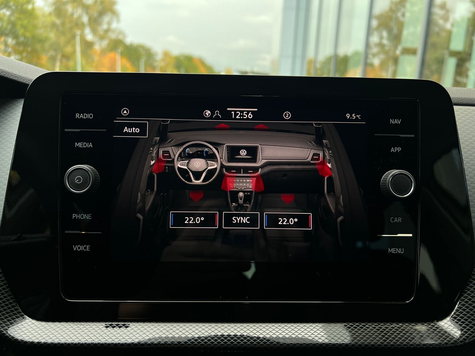 Fahrzeugabbildung Volkswagen T-Cross Life 1.0 TSI *LED, ACC, Navi, Kamera, 16