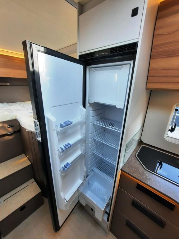 Fahrzeugabbildung Bürstner B66 690 TD Verfüg./SAT/Markise/Rüfa