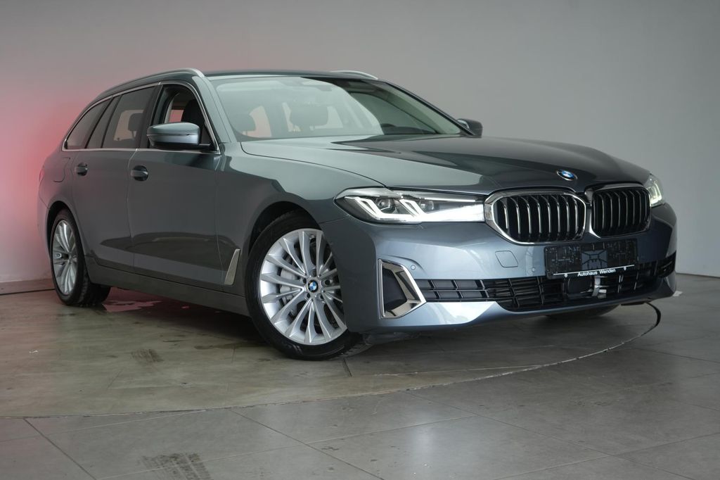 Image of BMW 530