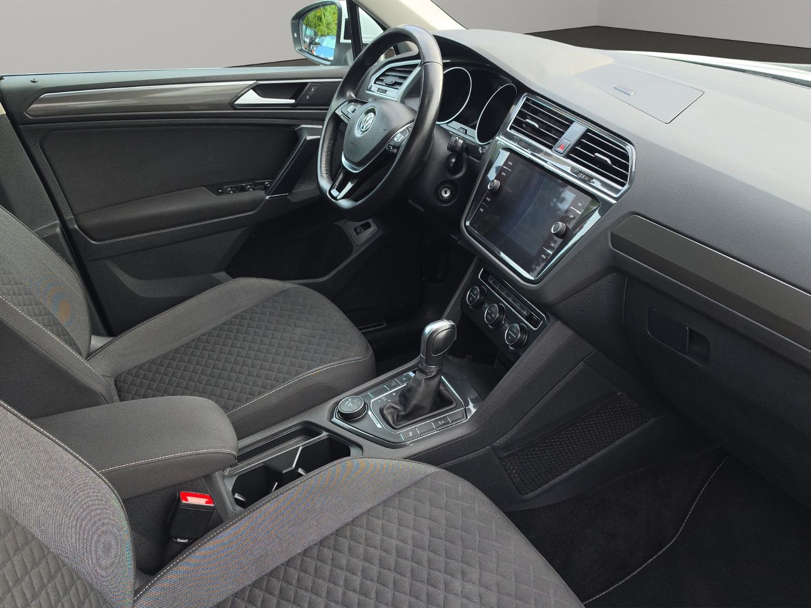 Fahrzeugabbildung Volkswagen Tiguan Join 4Motion ALLRAD AUTOMATIK