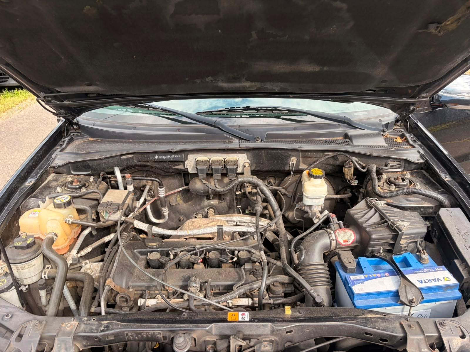 Ford Maverick 2004 — photo 14