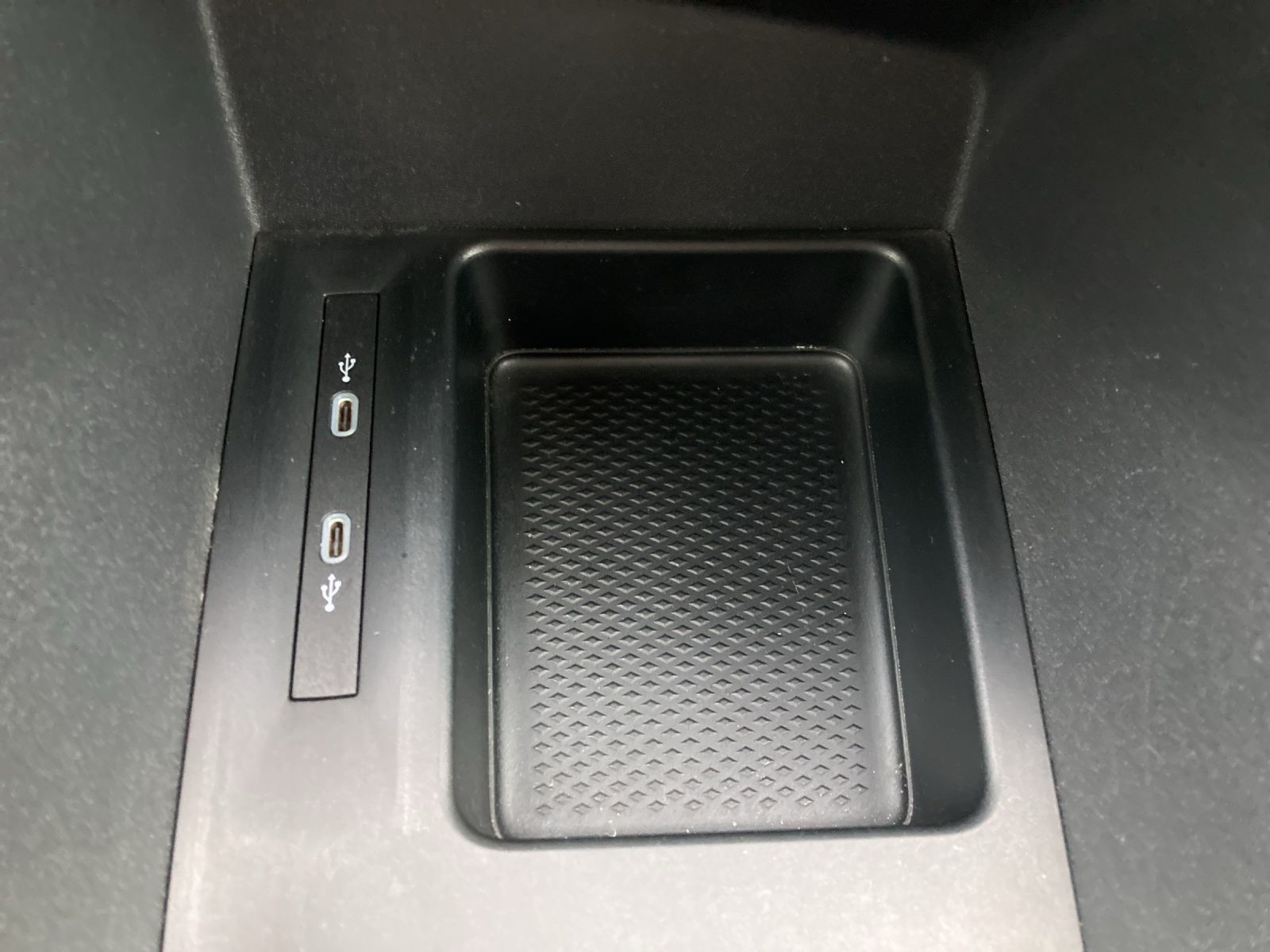 Fahrzeugabbildung Volkswagen Caddy TSI  Life Maxi 7-Si LED GRA LM