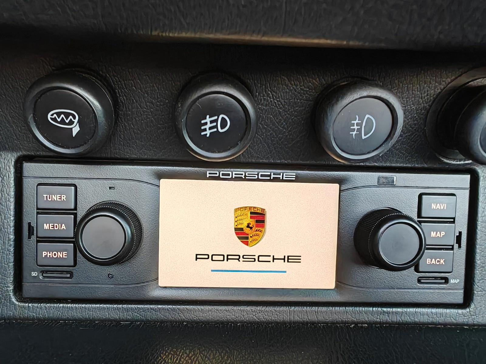 Porsche 993 Carrera 4 Cabriolet nur 69.830 km