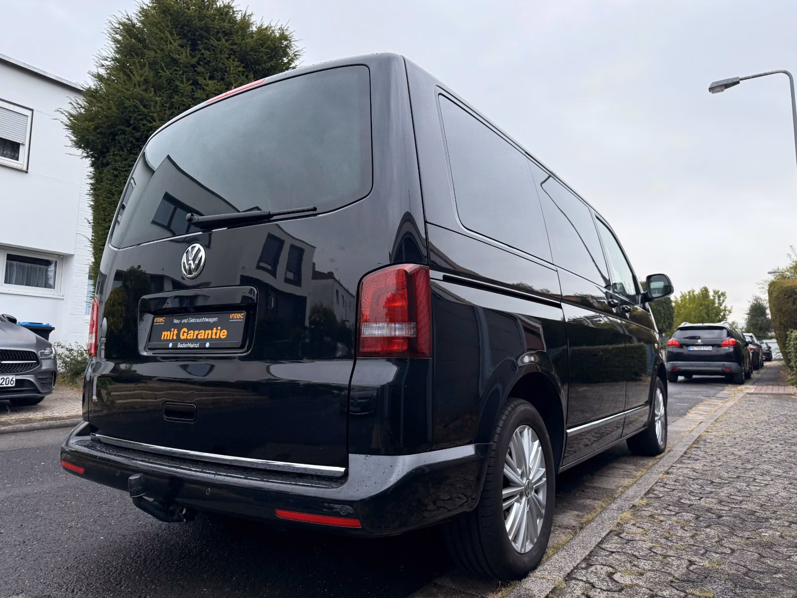VOLKSWAGEN T5 MULTIVAN 2.0 TDI 180ch 4MOTION - CUIR NAPPA - 7 PLACES - CAMÉRA - GPS - ATTELAGE