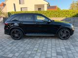 Mercedes-Benz Paga PANO AHK 360 MBEAM BURMESTER MEMORY NIGHT - gebrauchte Mercedes-Benz GLC 43 AMG aus dem Jahr 2020