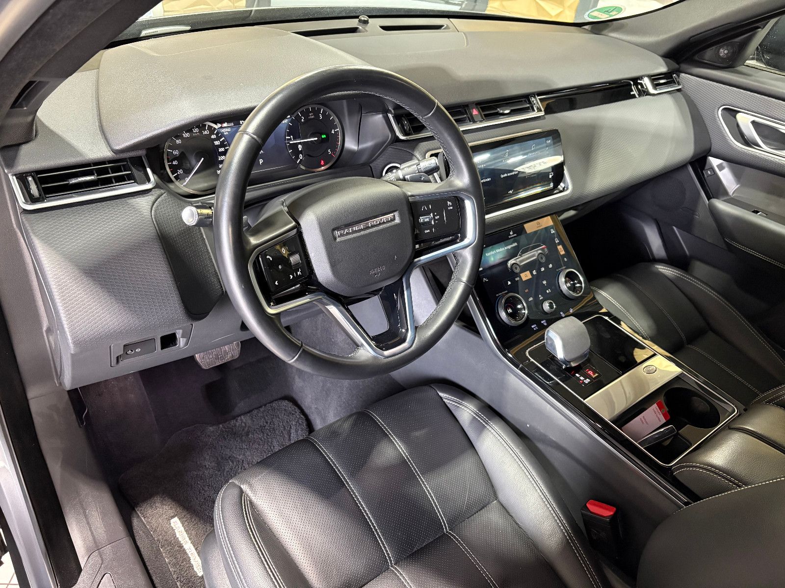 Fahrzeugabbildung Land Rover Range Rover Velar/360*KAM/LED/APPLE/LEDER/