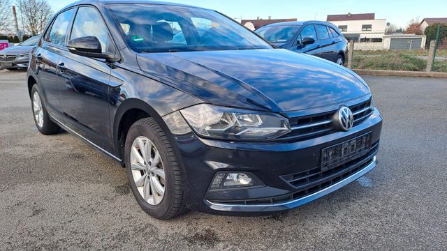 Volkswagen Polo VI Highline PDC Tempomat SHZ