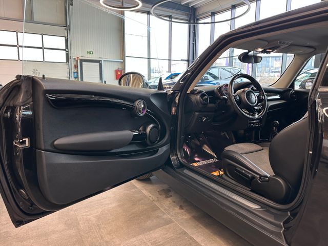 MYAUTOCENTER – Gebraucht- und Jahreswagen mit Werkstattservice in Pfaffenhofen MINI ONE Mini 3-trg. *2. Hand*Klima*SHZ*Bluetooth*LED