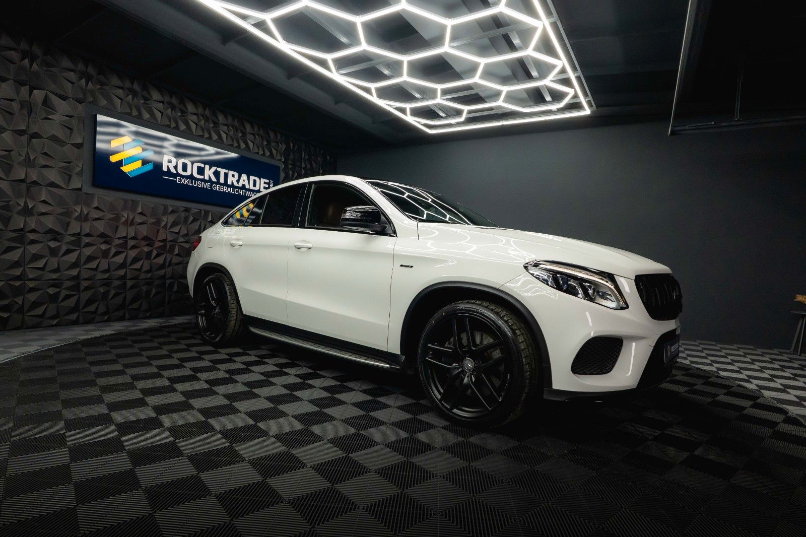 Fahrzeugabbildung Mercedes-Benz GLE 43 AMG Coupe Night-Paket *LED*Kamera*