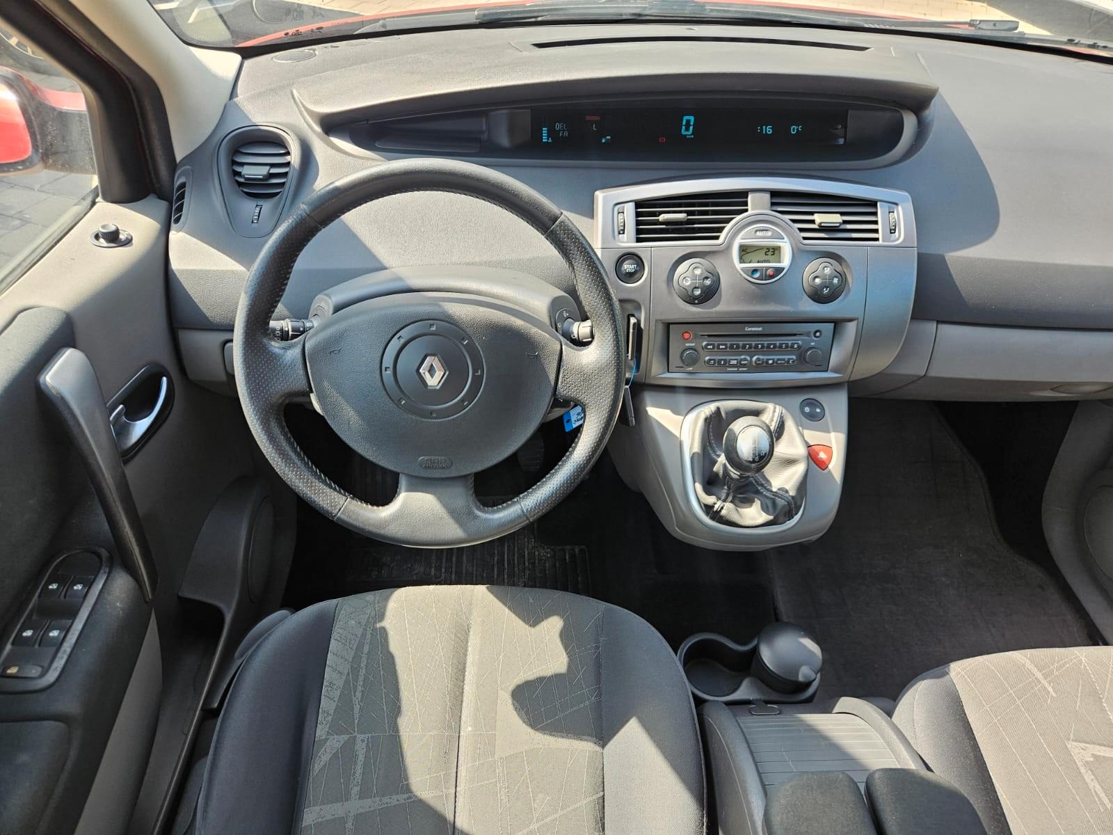 Renault Scenic 2006 — photo 9