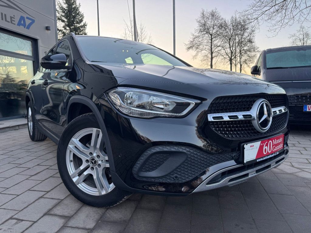 MERCEDES-BENZ GLA 200 d 4Matic Progressive *LEDER/AHK*