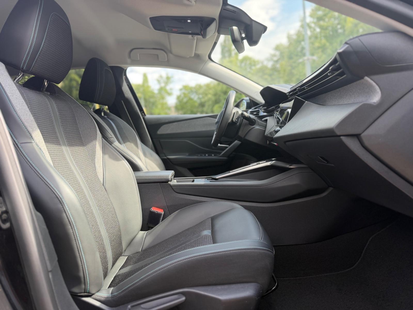 Peugeot 308 Allure Pack R.Kamera/Spur/Navi/Apple-Carplay