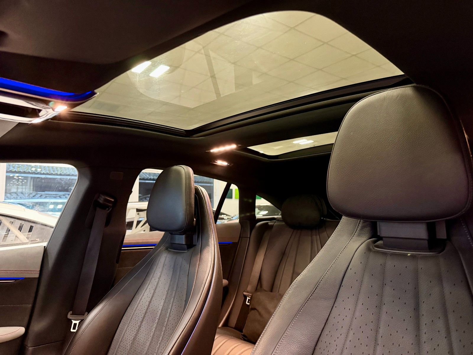 Fahrzeugabbildung Mercedes-Benz EQS 450+ AMG/Pano/HuD/Distronic/Burmester/ACC