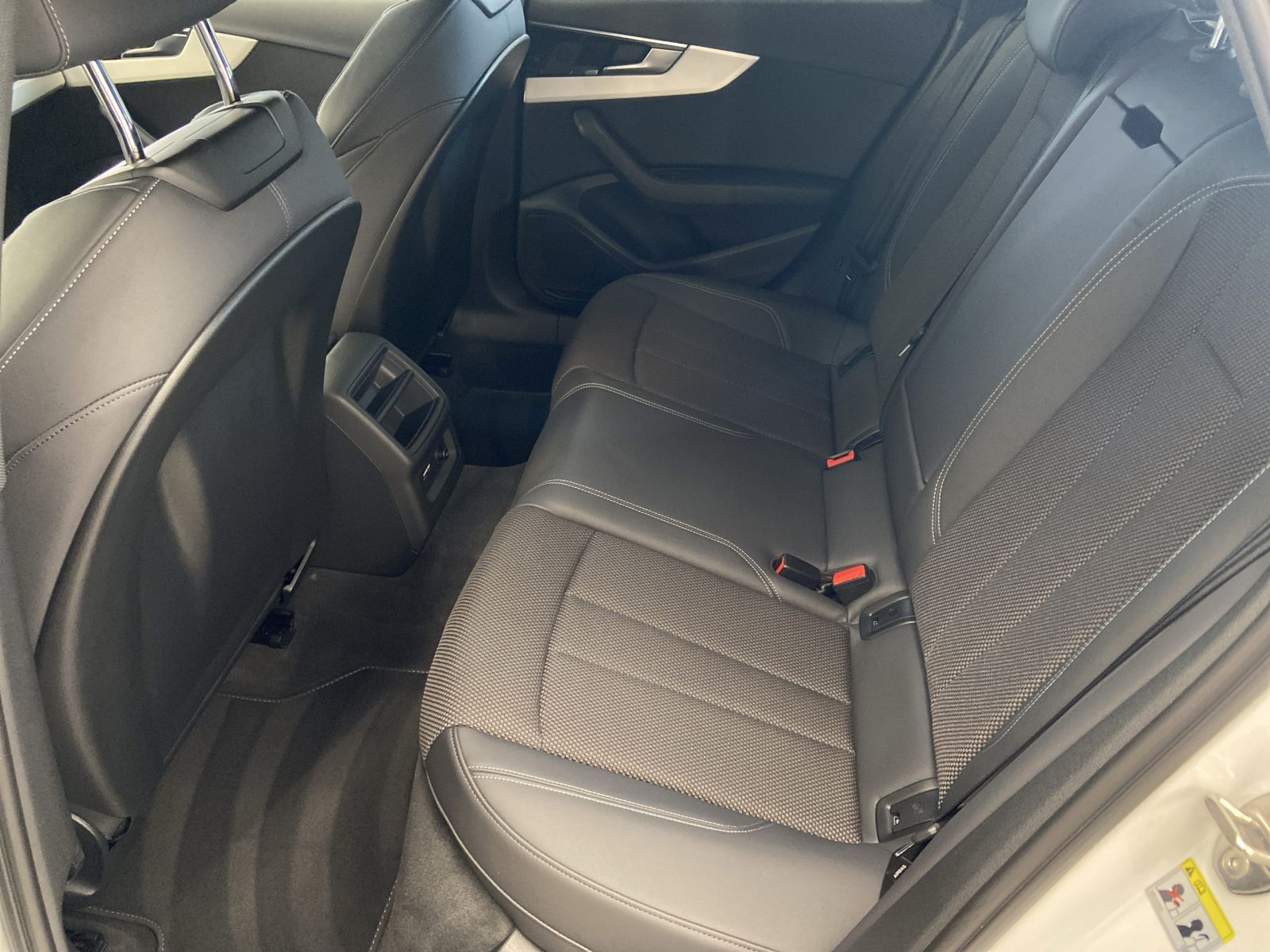 Audi A4 - Bild 8