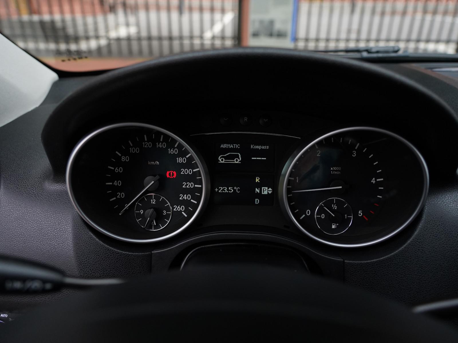 Mercedes-Benz ML 320 CDI 4Matic*Carplay~AHK~S-Dach~Luft~Xenon*
