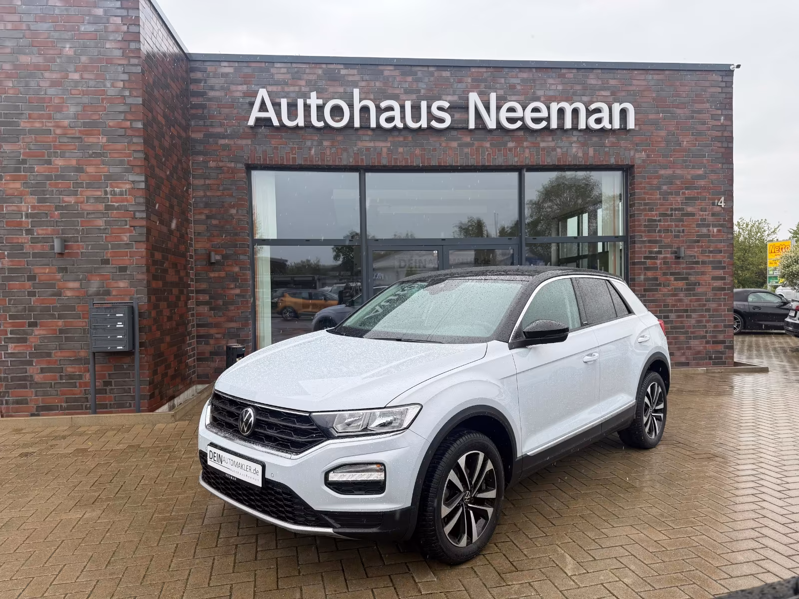 Volkswagen T-Roc United *DSG*Navi*ACC*AHK*