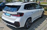 BMW iX1 xDrive30 - M Sportpaket Pro Panoramadach - BMW iX1 von privat