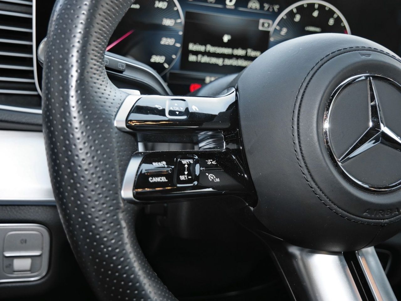 Mercedes-Benz GLE 450 4M AMG Night Panorama Distronic 360° AHK foto 16