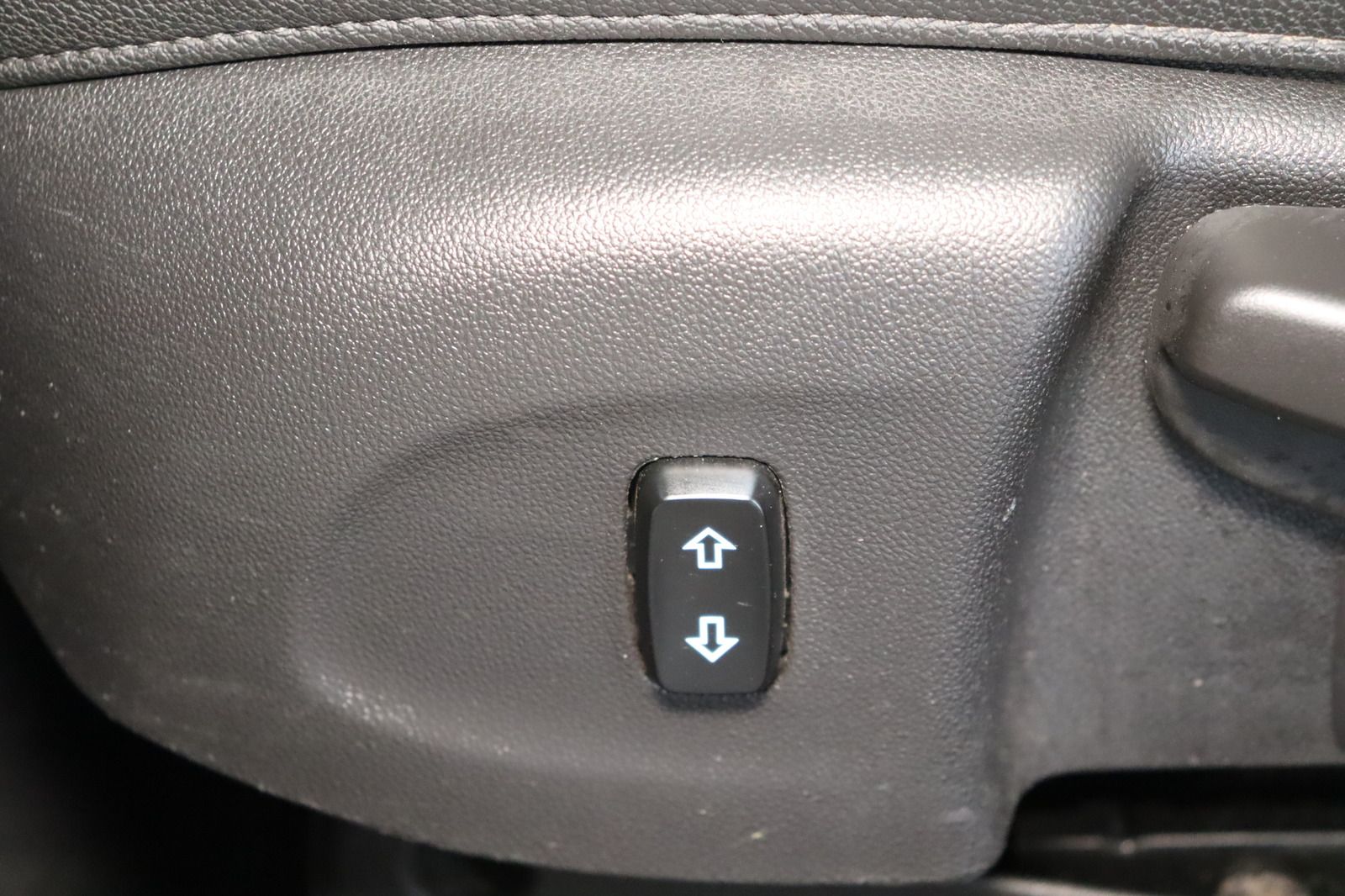 Fahrzeugabbildung Opel Insignia Grand Sport 4x4 * AHK