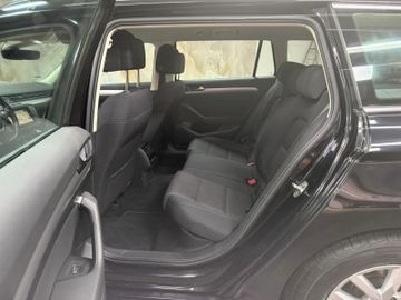 Volkswagen Passat Variant - 9