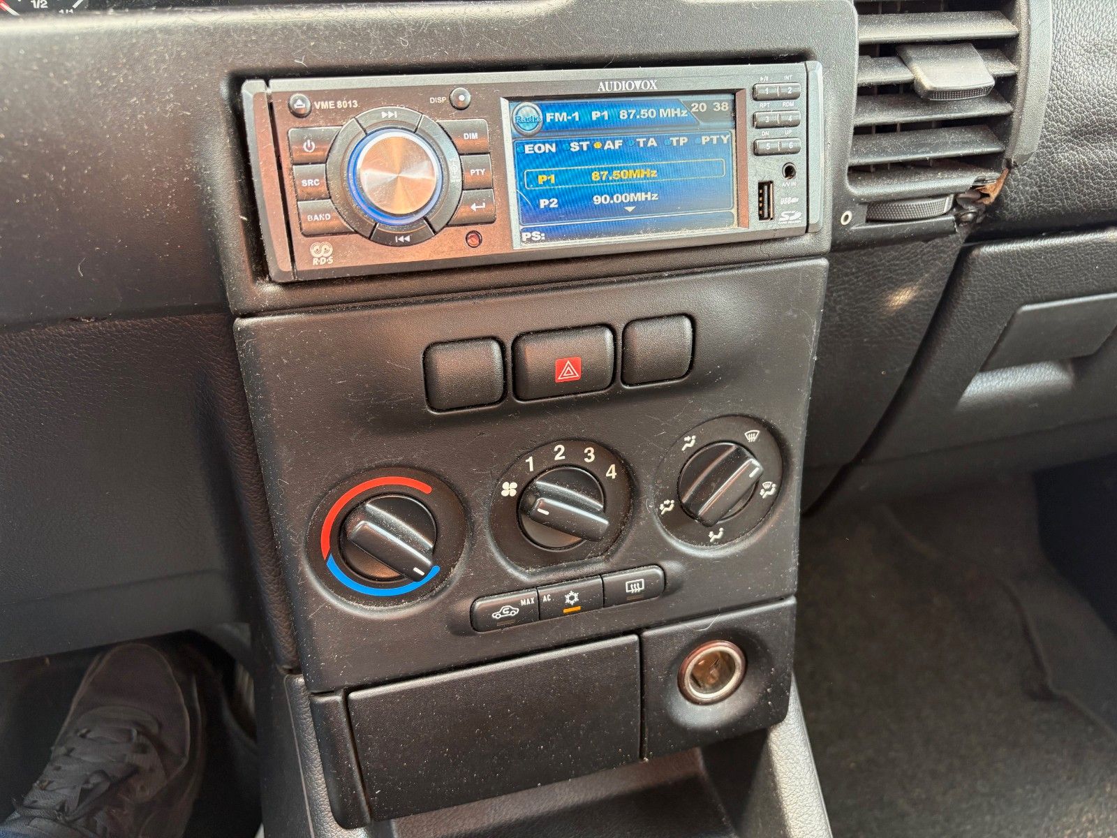 Fahrzeugabbildung Opel Zafira 1.6 16V Klima 7-Sitzer AHK *KEIN TÜV*