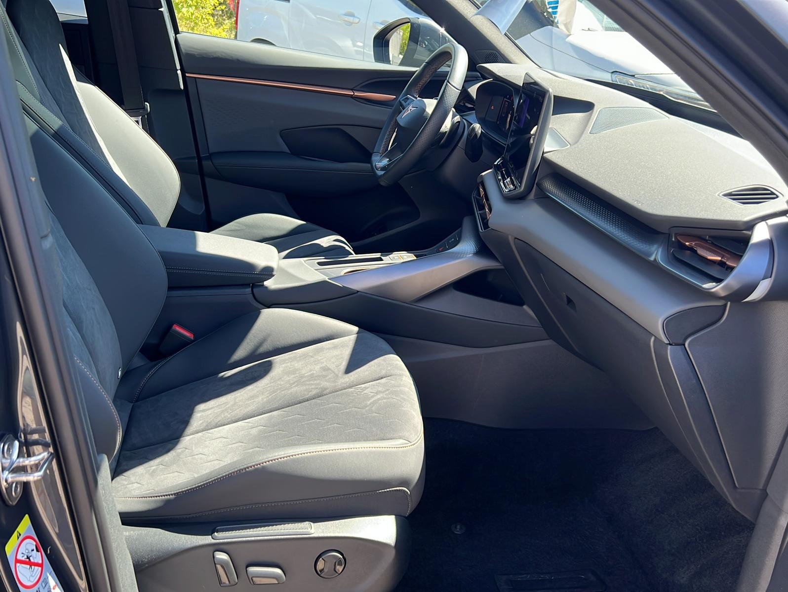 Cupra Terramar 2.0 TSI 4Drive VZ*DCC*KeyG*HeadUp*Pano, миниатюра 29