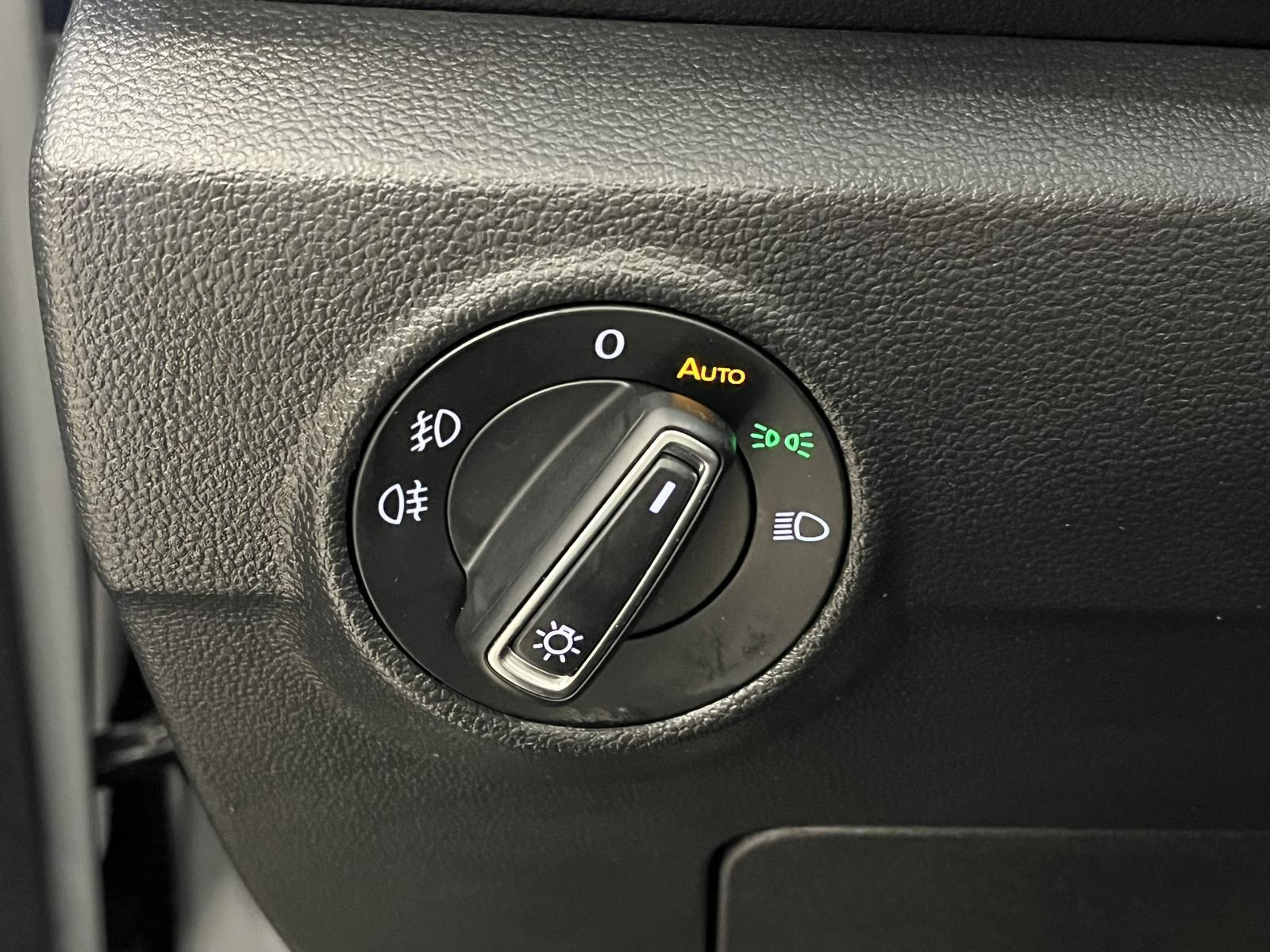 Volkswagen T-Roc R-Line*Navi*CarPlay*SHZ*ACC*R-Cam*Leder*1H, миниатюра 14