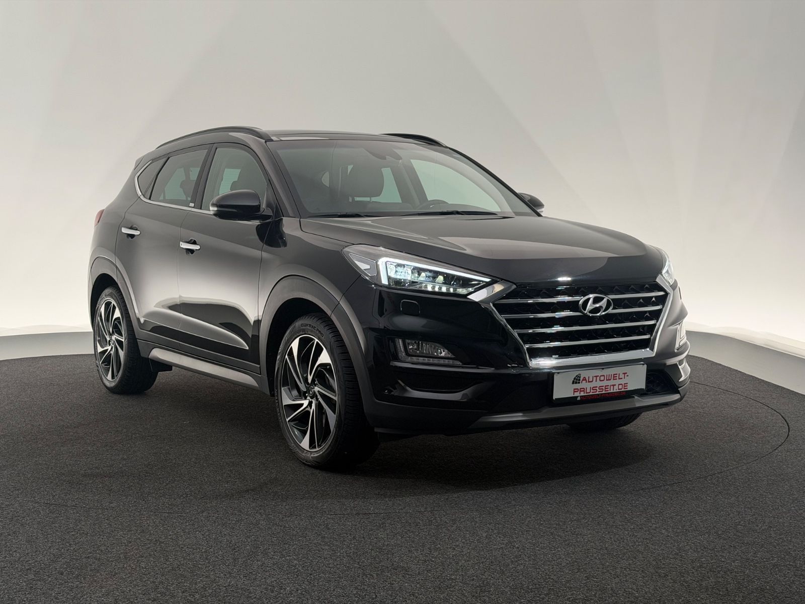 Gebrauchtwagen Hyundai Tucson Tucson 1.6 4WD*PREMIUM*LED-ACC-PANO-KRELL-360° in Künzell