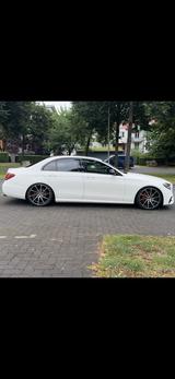 Mercedes-Benz Mercedes-benz E220 AMG Line 360*Kamera - Mercedes-Benz E 220 in Kassel