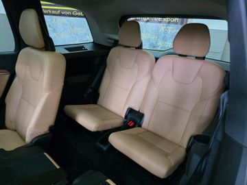 Volvo XC90 - 10