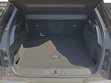 Peugeot 3008 1.2 145 Allure Kam.+KeyLess+LED+SHZ+PDC