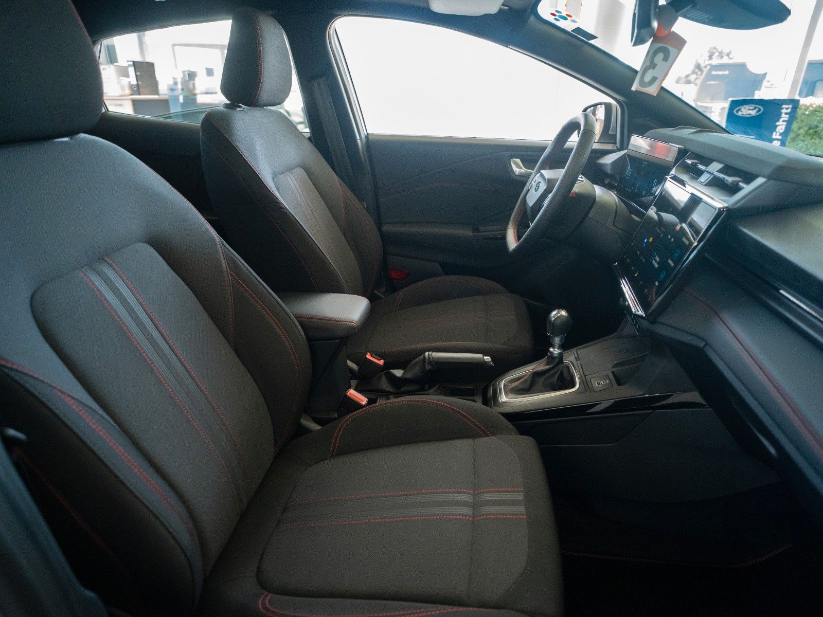 Fahrzeugabbildung Ford Puma ST-Line PANO/SITZHEIZUNG/NAVI/LED