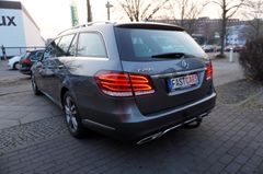 Fahrzeugabbildung Mercedes-Benz E 250 T BlueTEC Avantgarde Navi LED Kamera SD!