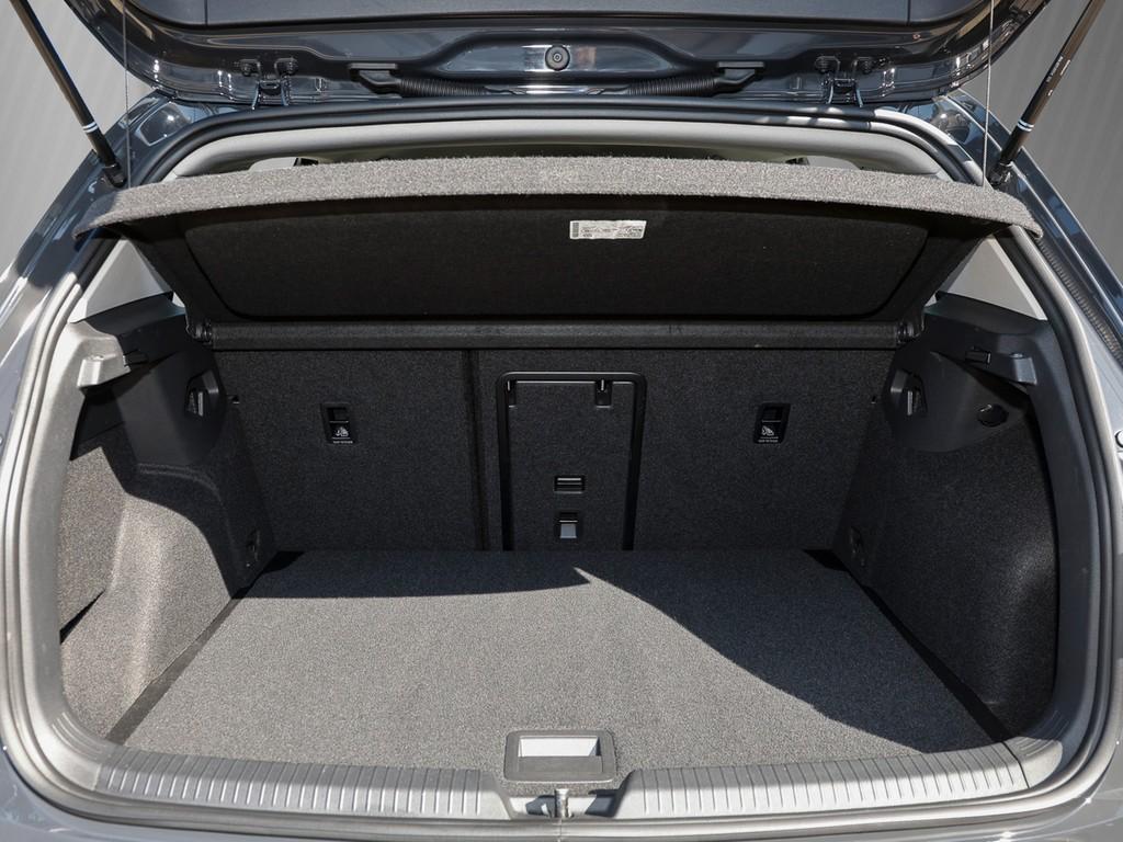 Volkswagen Golf VIII Style 1.5 eTSI DSG Einparkhilfe, Sitzh, миниатюра 6