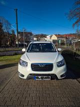 Hyundai SANTA FE 2.2 CRDi 4WD Automatik (TÜV NEU) - Hyundai SANTA FE aus 2011 mit Diesel-Antrieb