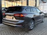 Ford Focus Turnier Titanium X - : Grau, Kombi