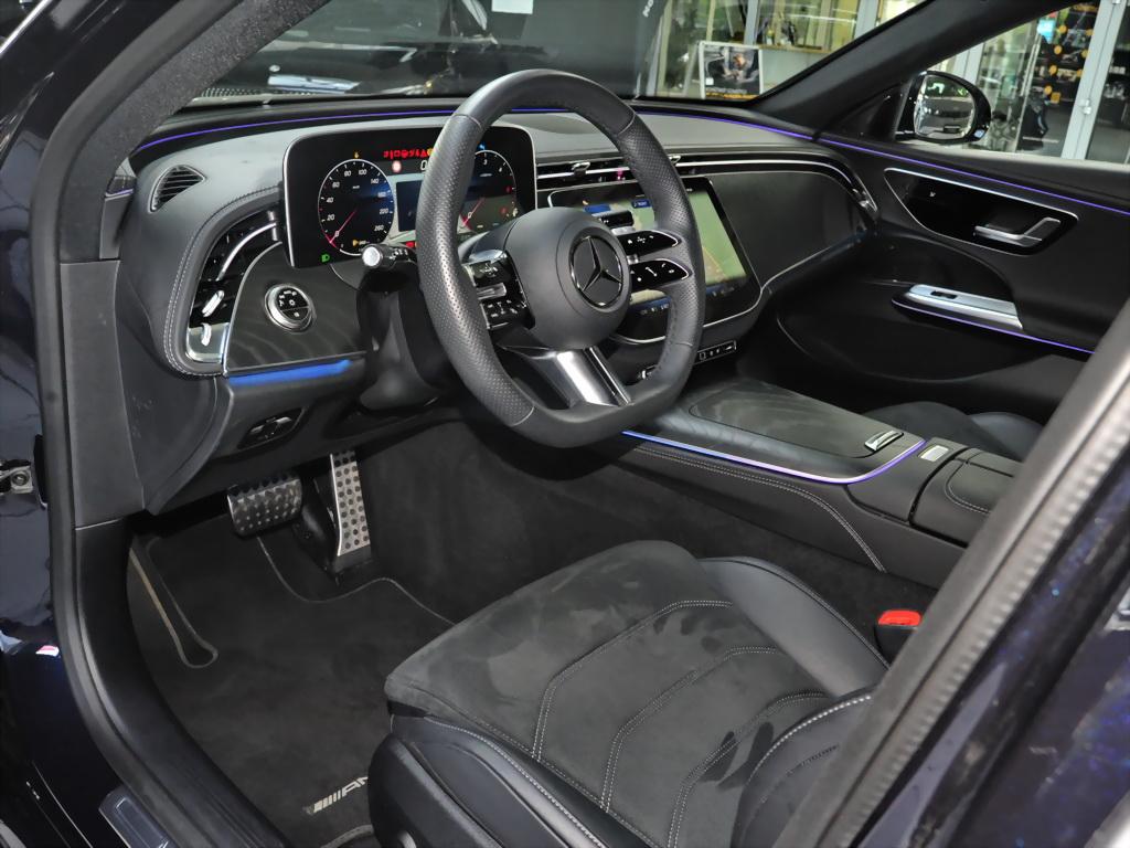 Mercedes-Benz E 220 d T AMG AHK MBUX SHZ LED