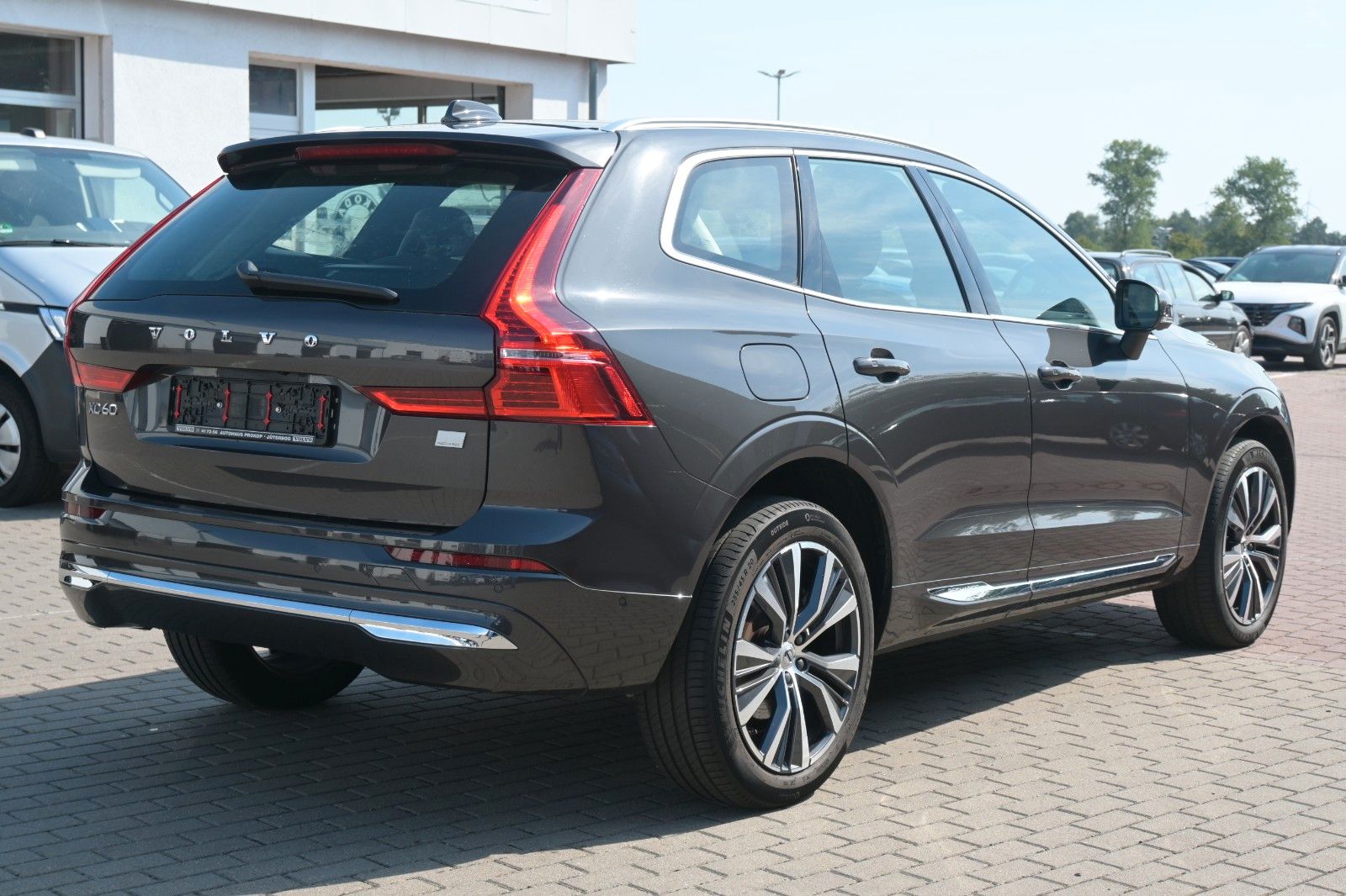 Fahrzeugabbildung Volvo XC60 T6 Inscript. PHEV AWD*HUD*Connect Edi.*360°