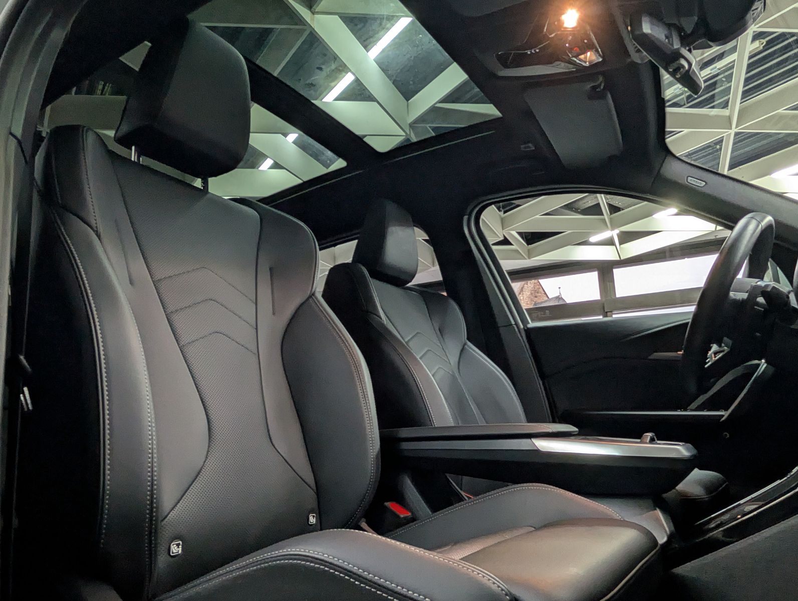 Fahrzeugabbildung BMW X1 23 i xDrive M Sport H&K PANO LEDER AHK Ad-LED