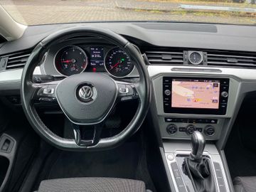 Volkswagen Passat Variant - 9