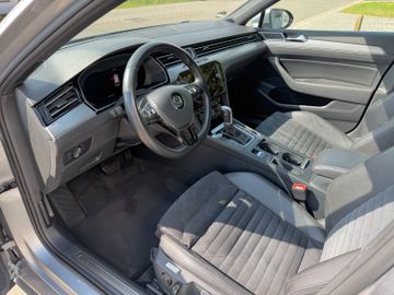Volkswagen Passat Variant - 9