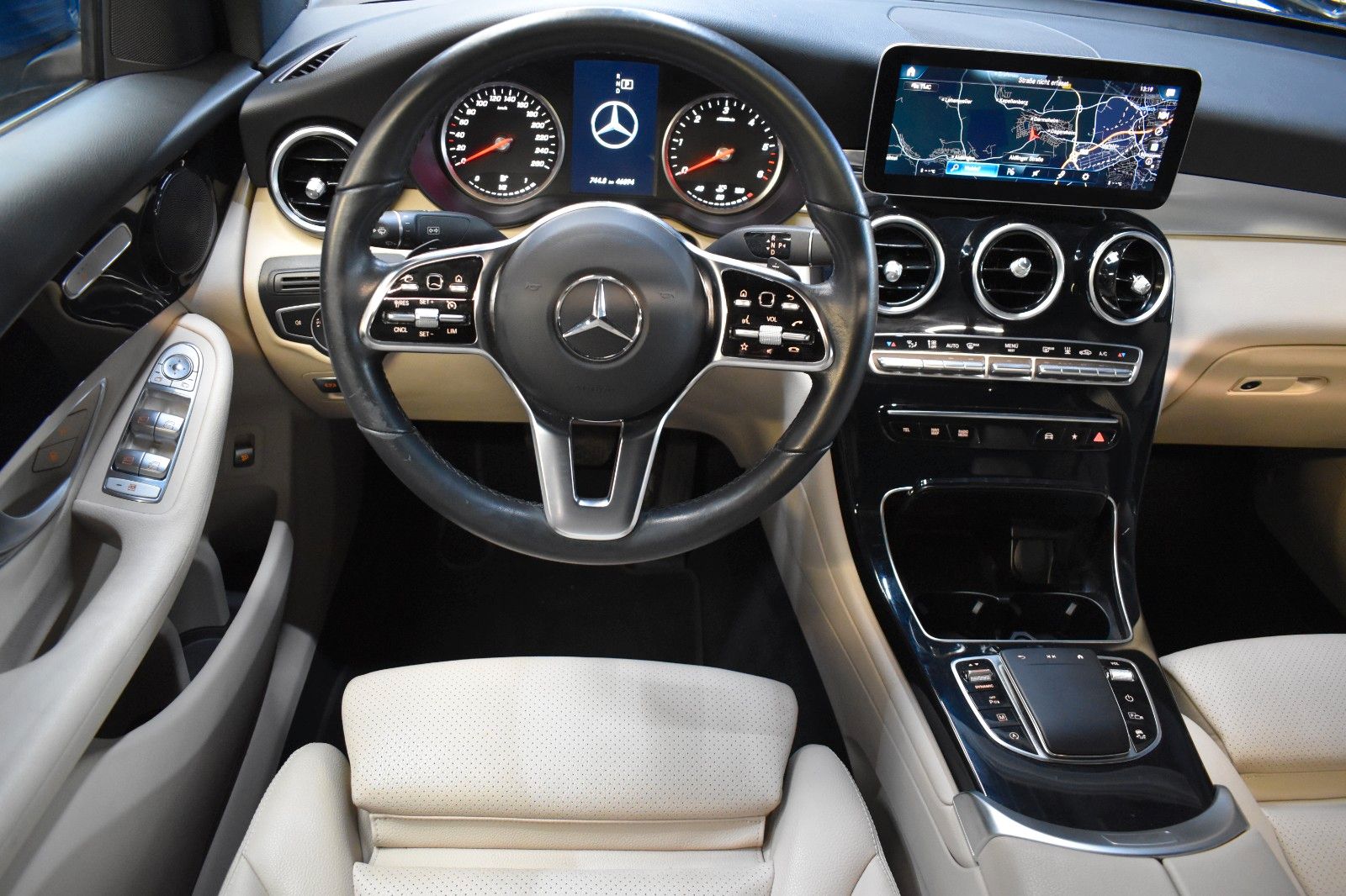Mercedes-Benz GLC 220 d COUPE 4M*LEDER*GLASDACH*STAND-HZ* foto 2