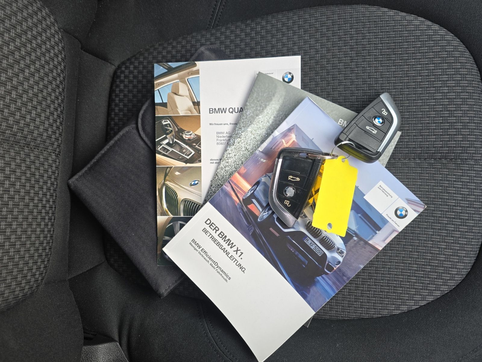 Fahrzeugabbildung BMW X1 sDrive 18d Advantage NAVI TEMPOMAT KLIMA PDC