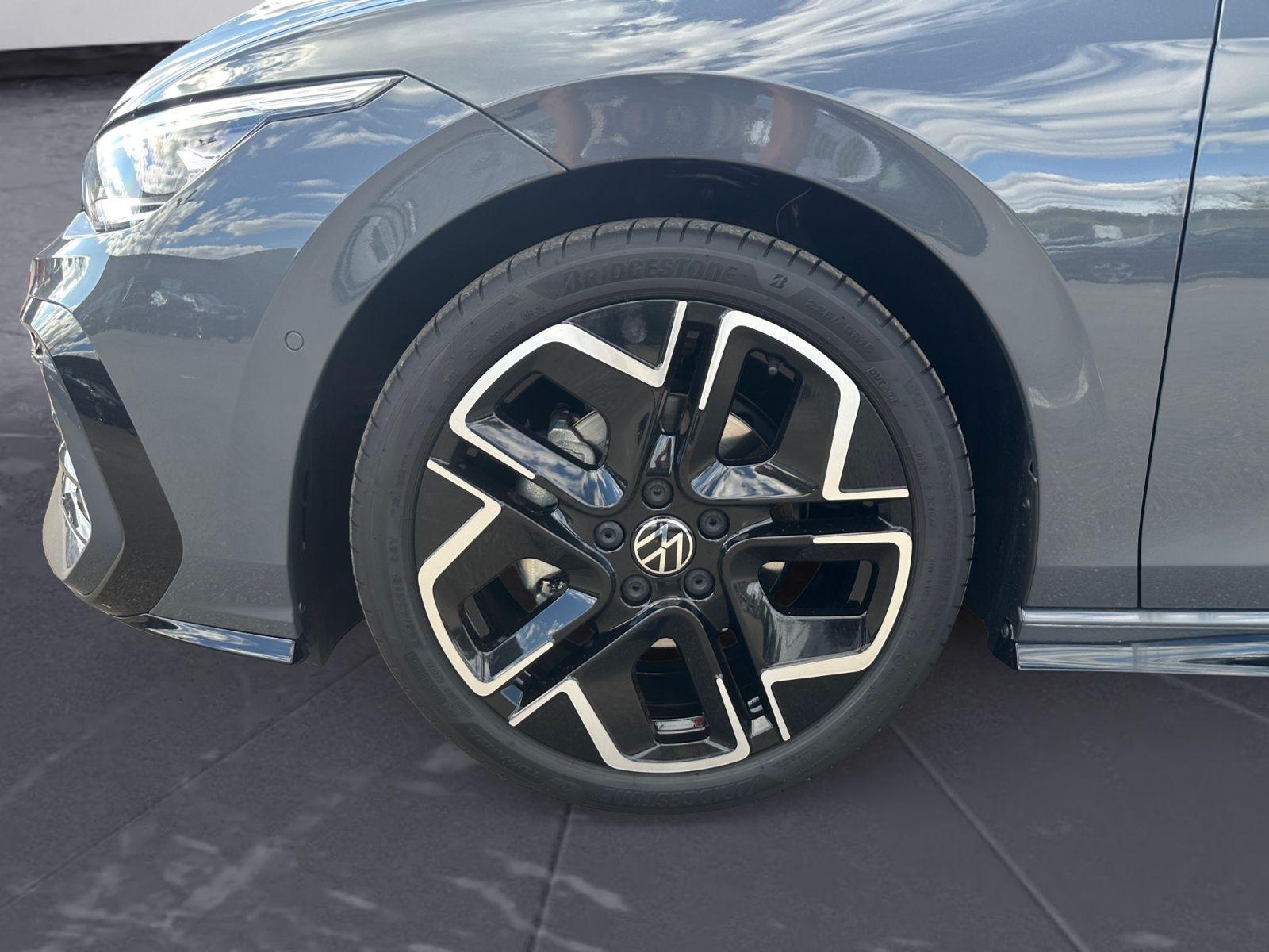 Volkswagen Golf 1.5 eTSI DSG R-Line BlackStyle AHK Navi HUD, миниатюра 6