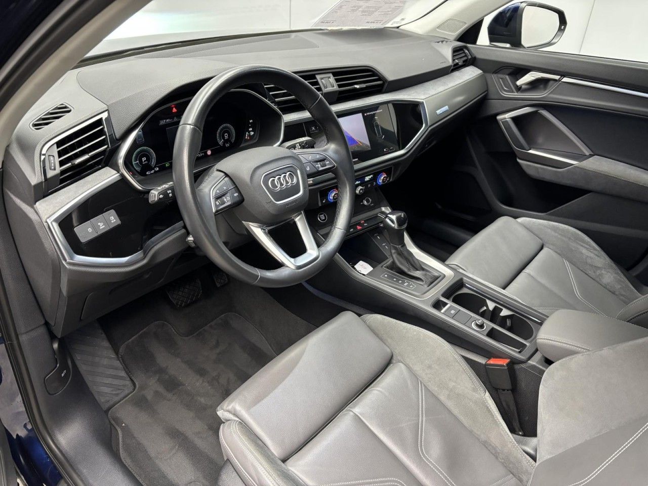 Audi Q3 45 TFSIe Klima Navi Leder Rückfahrkamera foto 4