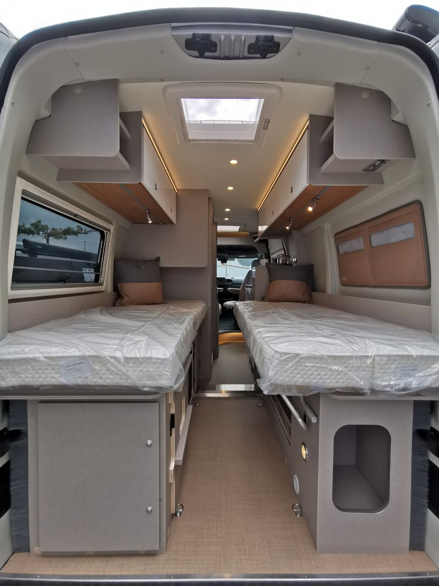 Fahrzeugabbildung Bürstner Delfin Limited C 621 - SIE SPAREN 19.253 € !!!